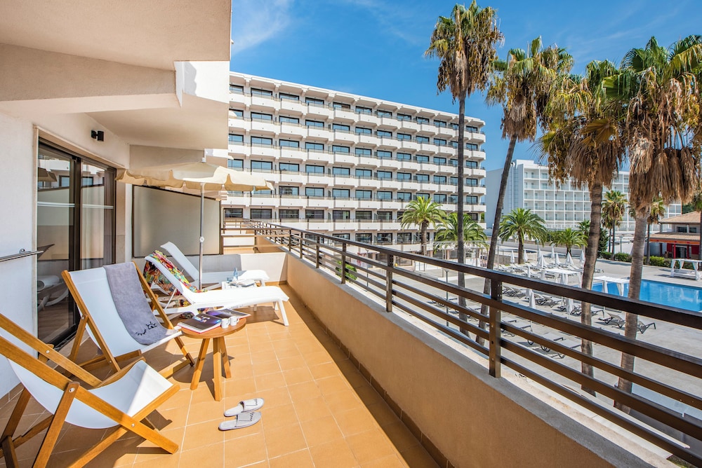 INNSiDE by Meliá Alcudia — Hotel building in Alcudia, Balearic Islands