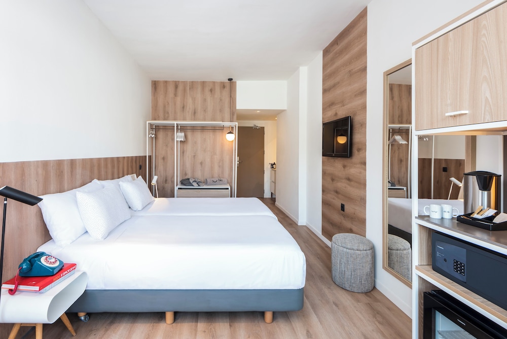 INNSiDE by Meliá Alcudia — Hotel rooms in Alcudia, Balearic Islands