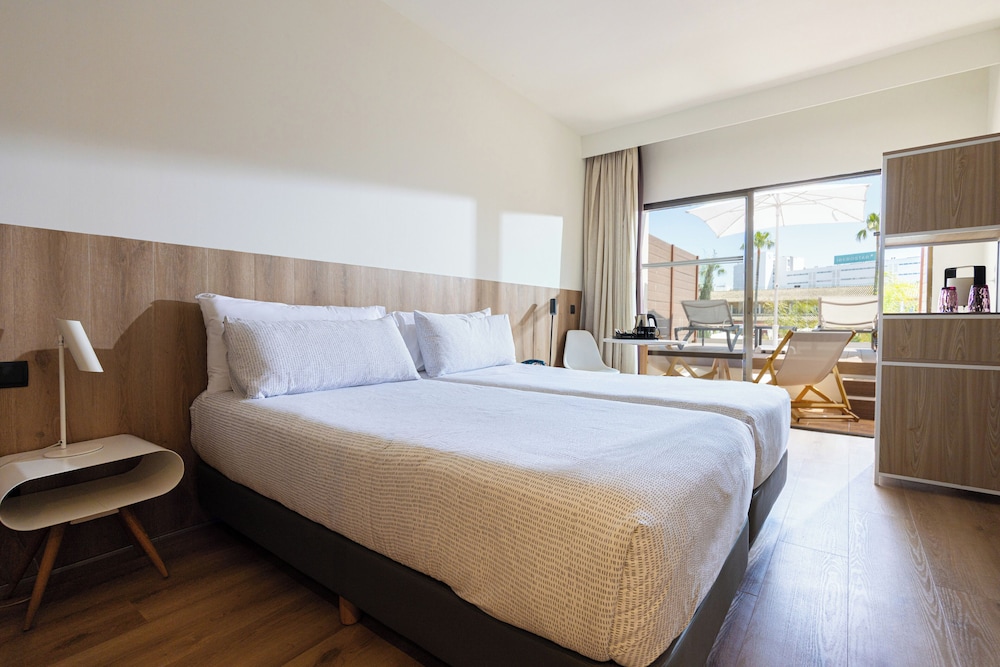 INNSiDE by Meliá Alcudia — Hotel rooms in Alcudia, Balearic Islands