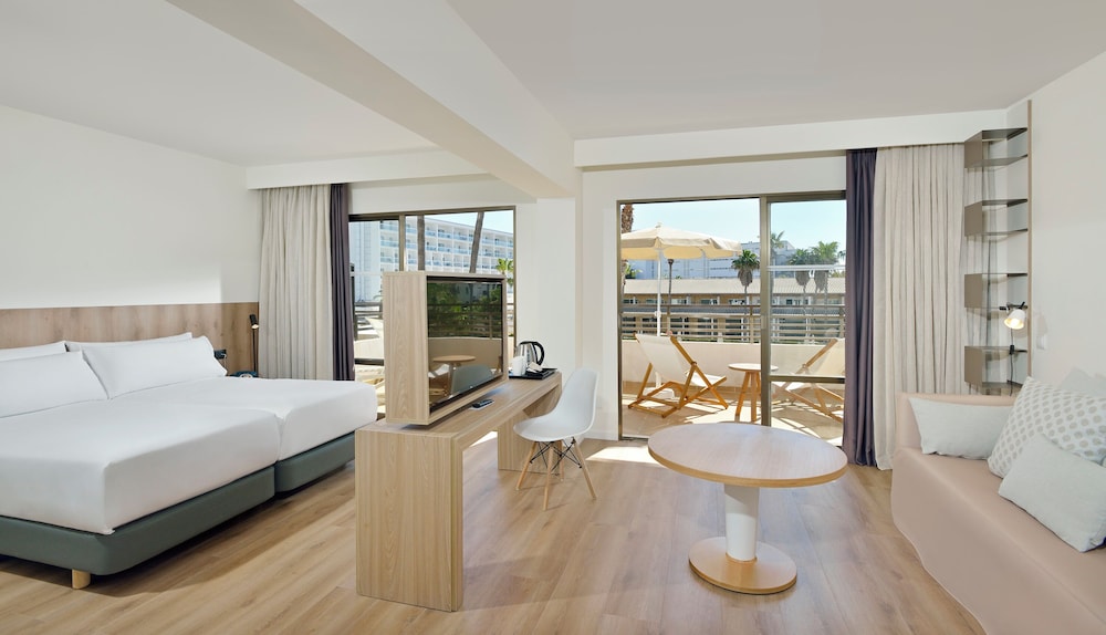 INNSiDE by Meliá Alcudia — Hotel rooms in Alcudia, Balearic Islands