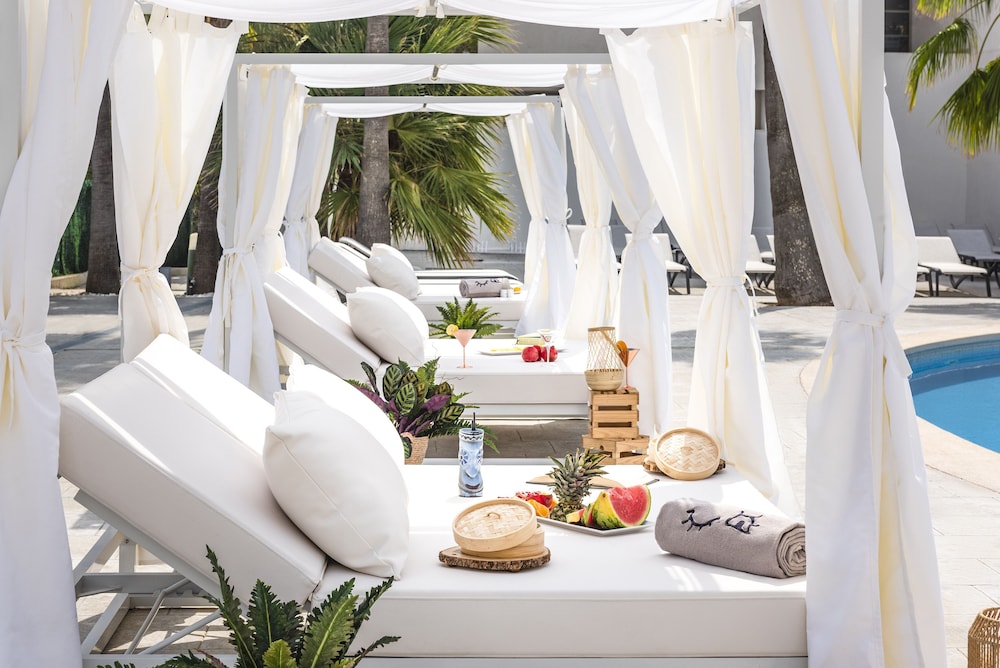 INNSiDE by Meliá Alcudia — Restaurant & bars in Alcudia, Balearic Islands