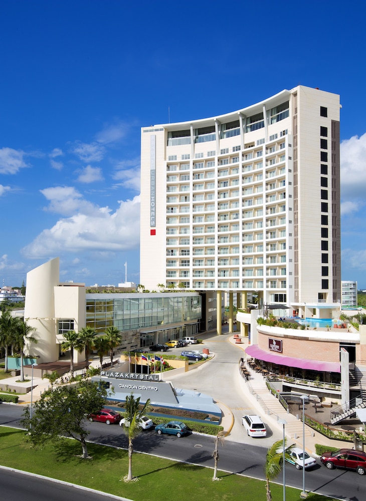 Krystal Urban Cancun & Beach Club — Main photo in Cancun, Quintana Roo