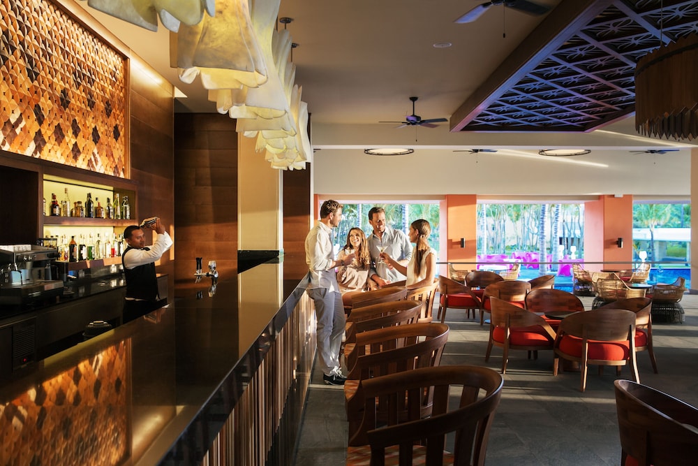Barceló Maya Palace - All Inclusive — Restaurant & bars in Puerto Aventuras, Quintana Roo
