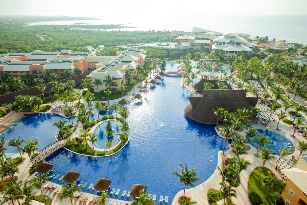 Barceló Maya Palace - All Inclusive — Swimming pool in Puerto Aventuras, Quintana Roo
