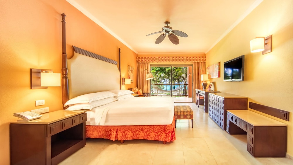 Barceló Maya Palace - All Inclusive — Hotel rooms in Puerto Aventuras, Quintana Roo