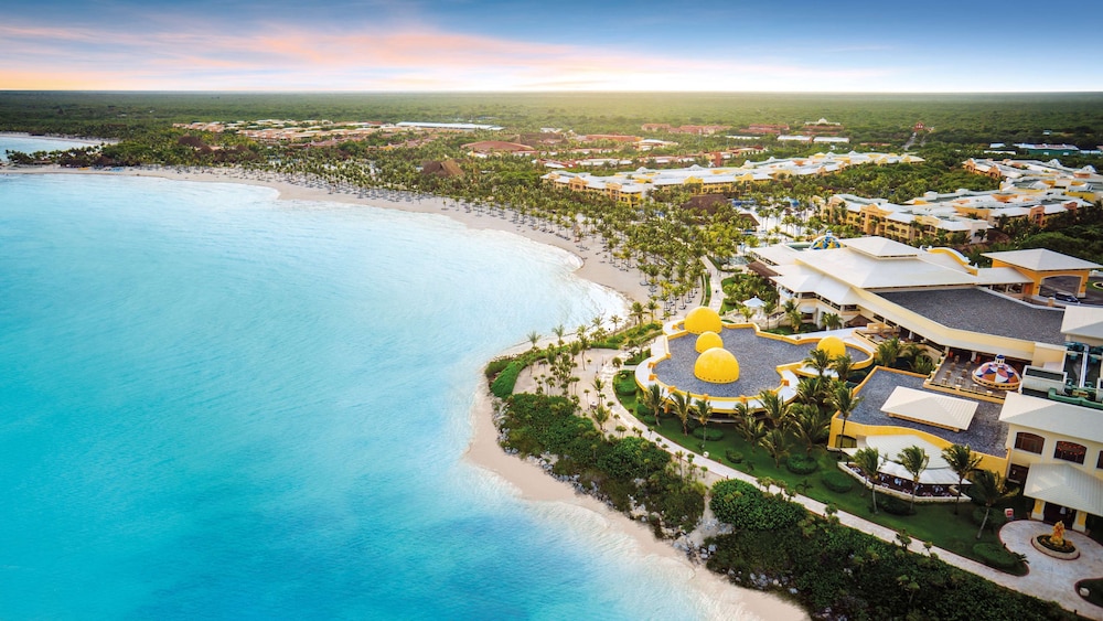 Barceló Maya Palace - All Inclusive — Beach in Puerto Aventuras, Quintana Roo
