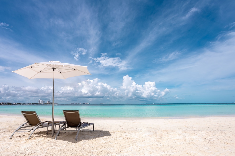 Dreams Sands Cancun Resort & Spa - All Inclusive — Beach in Cancun, Quintana Roo