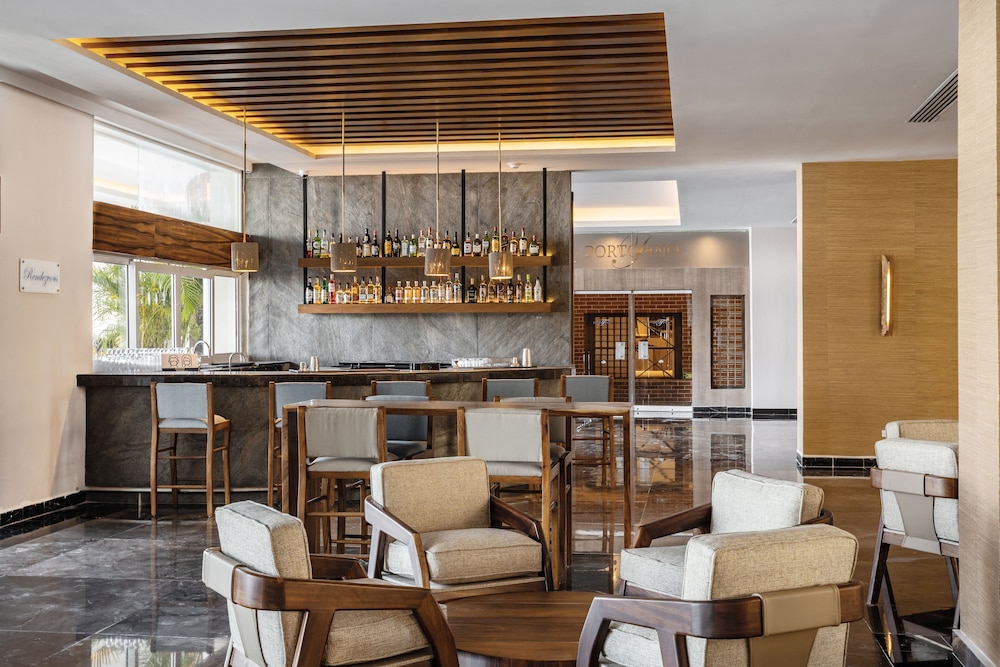 Dreams Sands Cancun Resort & Spa - All Inclusive — Restaurant & bars in Cancun, Quintana Roo
