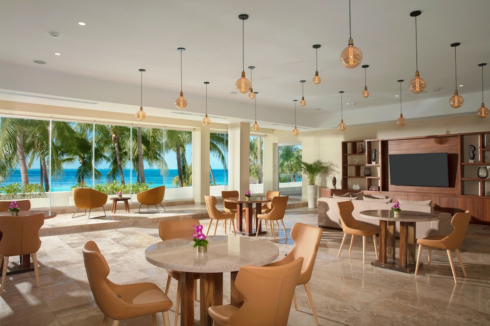 Dreams Sands Cancun Resort & Spa - All Inclusive — Restaurant & bars in Cancun, Quintana Roo