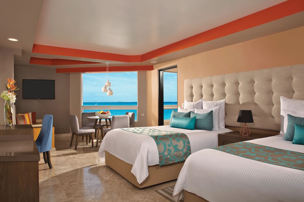 Dreams Sands Cancun Resort & Spa - All Inclusive — Hotel rooms in Cancun, Quintana Roo