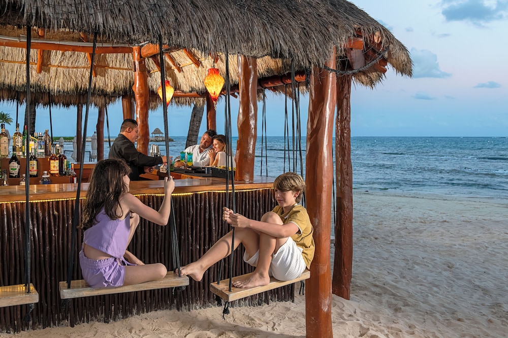 Hotel Marina El Cid Spa & Beach Resort All Inclusive — Restaurant in Puerto Morelos, Quintana Roo
