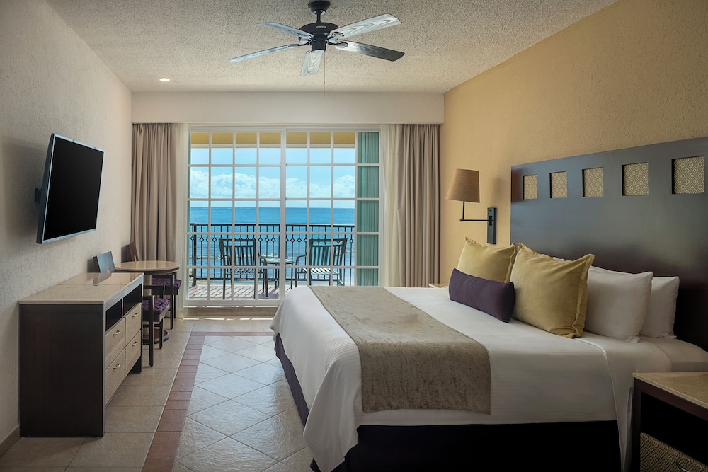Hotel Marina El Cid Spa & Beach Resort All Inclusive — Rooms in Puerto Morelos, Quintana Roo