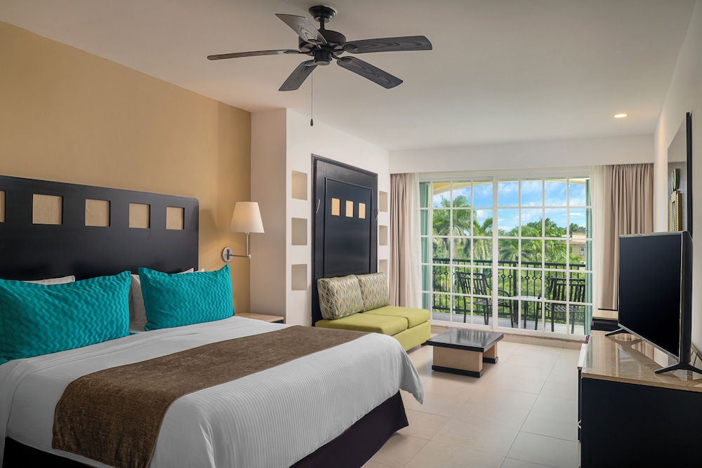 Hotel Marina El Cid Spa & Beach Resort All Inclusive — Rooms in Puerto Morelos, Quintana Roo