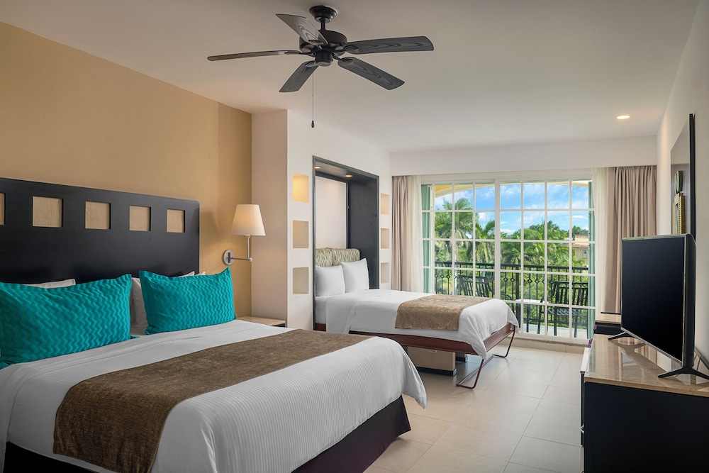 Hotel Marina El Cid Spa & Beach Resort All Inclusive — Rooms in Puerto Morelos, Quintana Roo