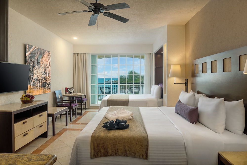 Hotel Marina El Cid Spa & Beach Resort All Inclusive — Rooms in Puerto Morelos, Quintana Roo