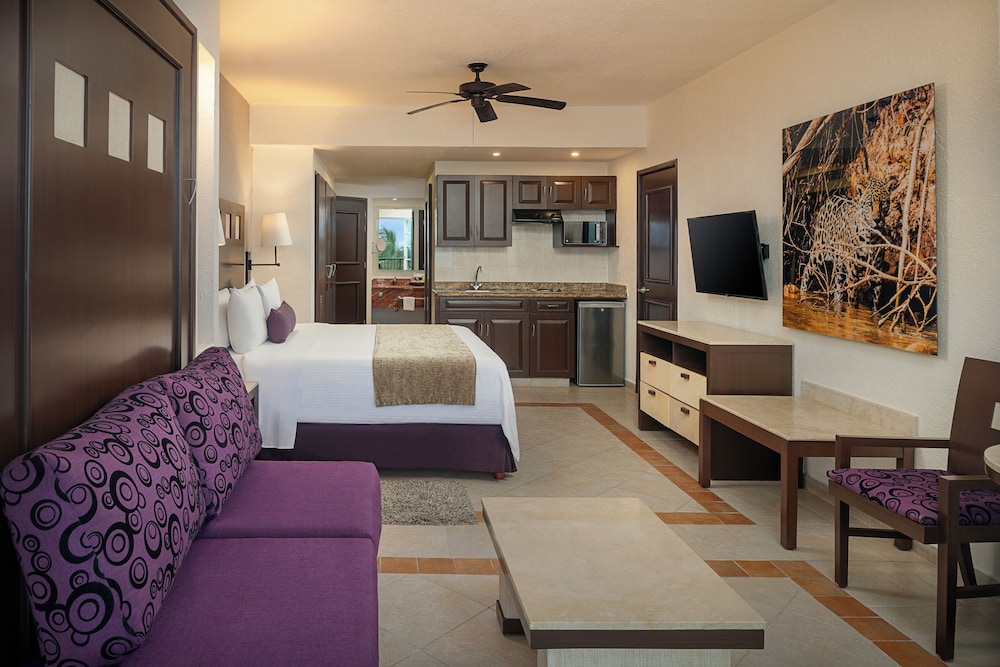 Hotel Marina El Cid Spa & Beach Resort All Inclusive — Rooms in Puerto Morelos, Quintana Roo