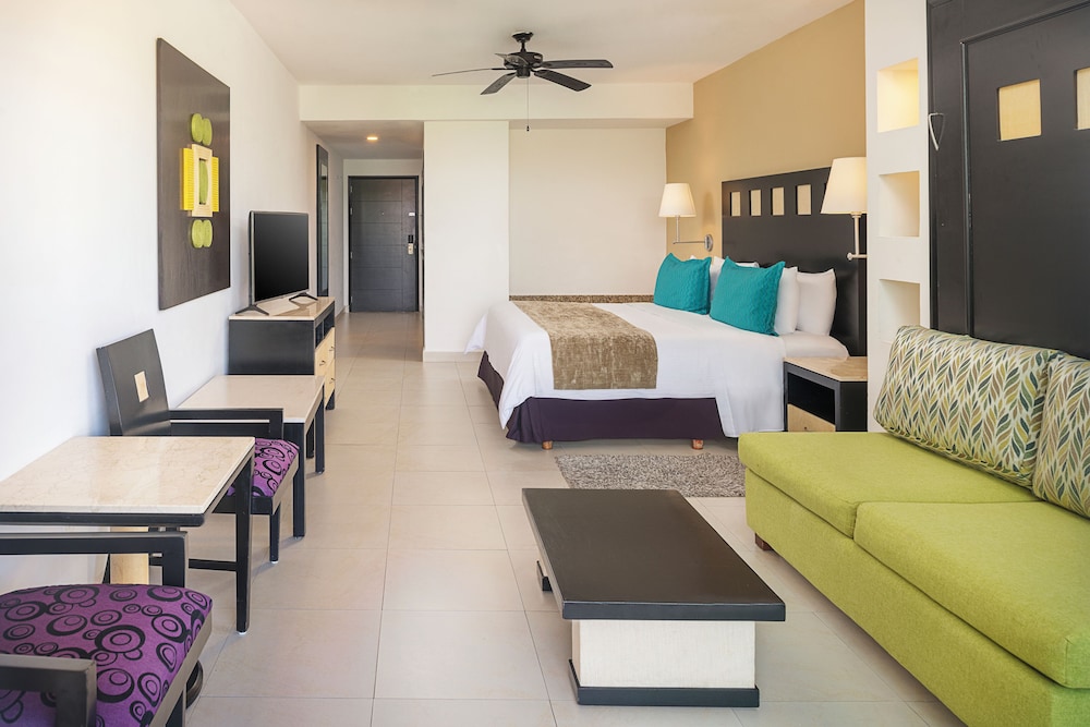 Hotel Marina El Cid Spa & Beach Resort All Inclusive — Rooms in Puerto Morelos, Quintana Roo