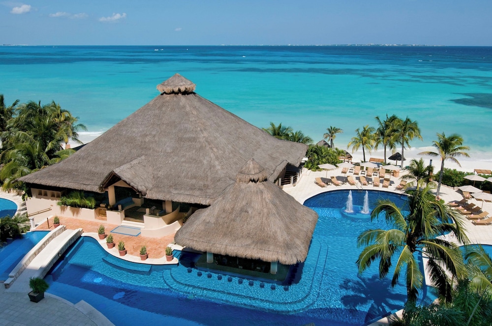 Grand Fiesta Americana Coral Beach Cancun - All Inclusive — Swimming pool in Cancun, Quintana Roo
