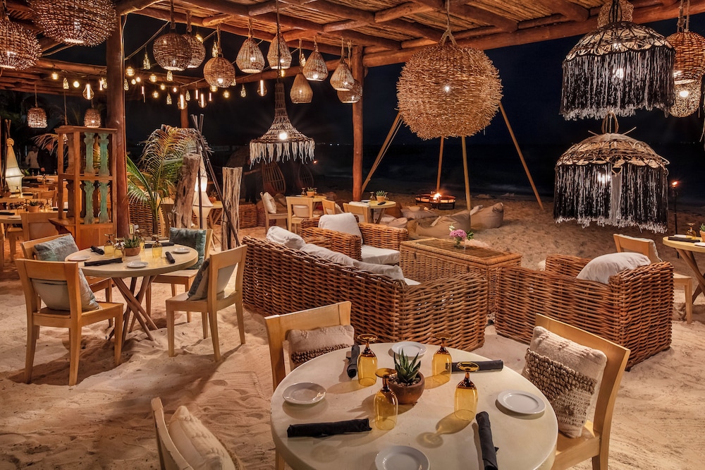 Grand Fiesta Americana Coral Beach Cancun - All Inclusive — Restaurant & bars in Cancun, Quintana Roo