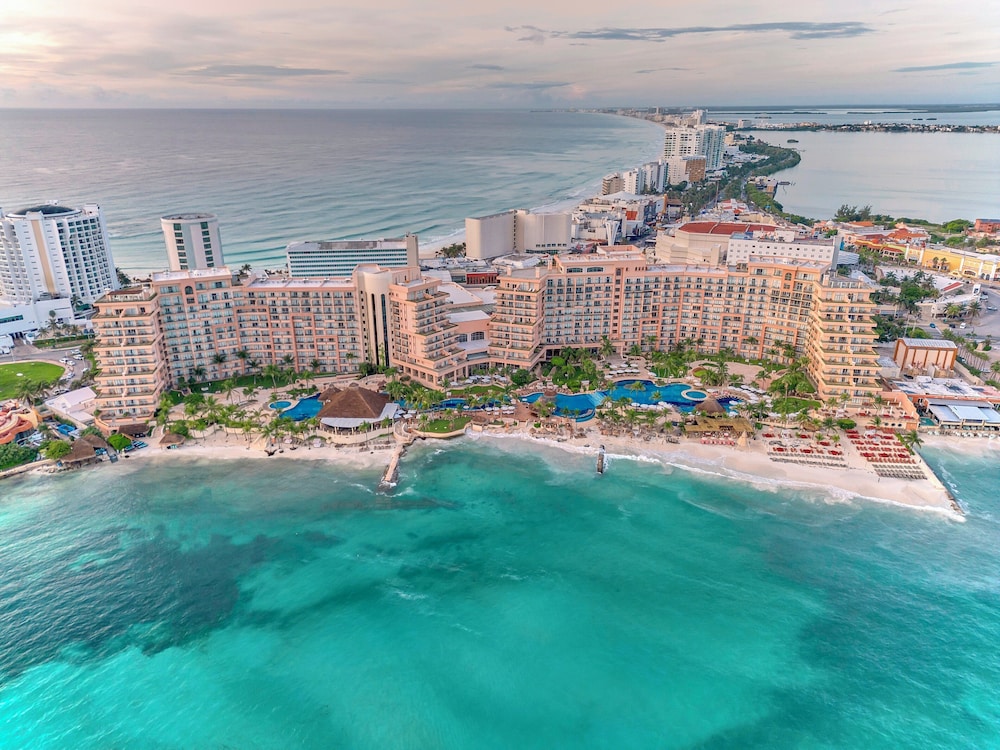 Grand Fiesta Americana Coral Beach Cancun - All Inclusive — Beach in Cancun, Quintana Roo