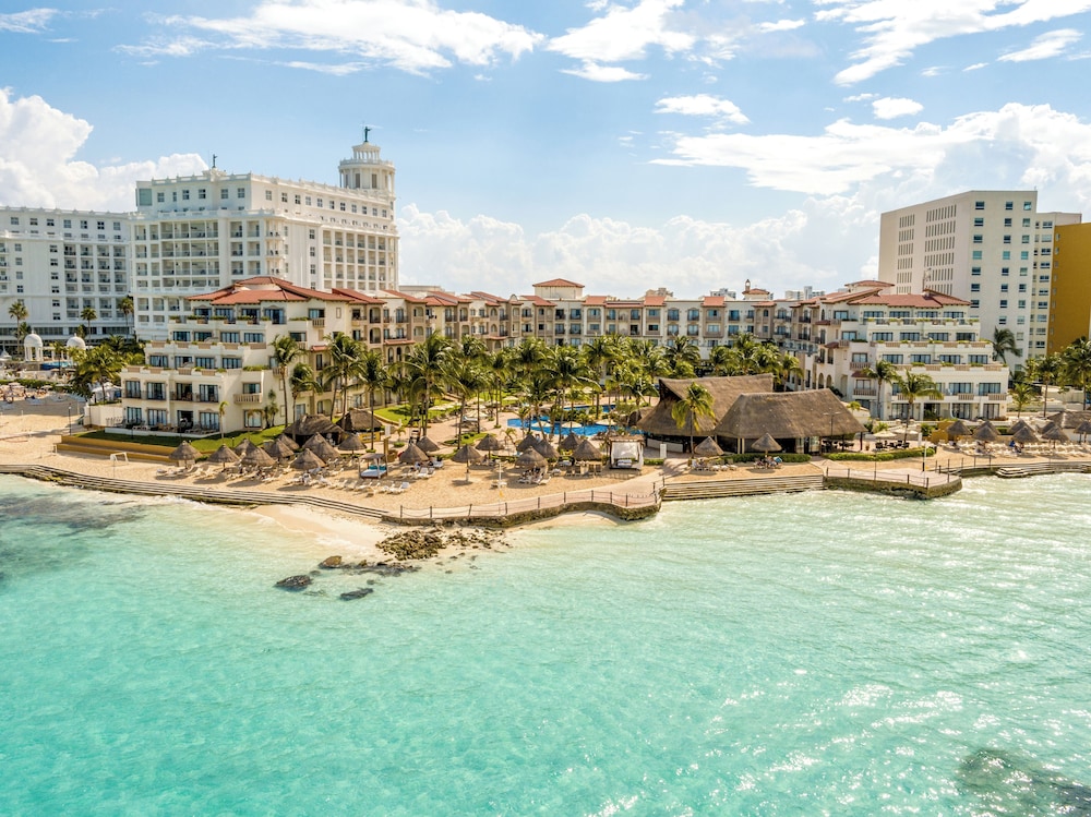 Fiesta Americana Cancun Villas — Beach in Cancun, Quintana Roo