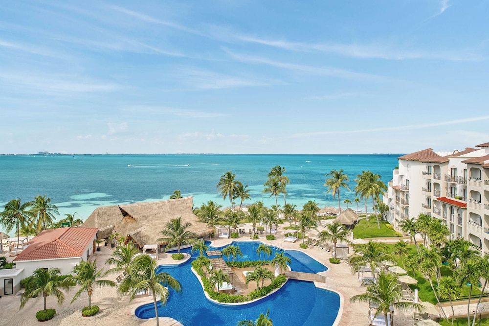 Fiesta Americana Cancun Villas — Swimming pool in Cancun, Quintana Roo