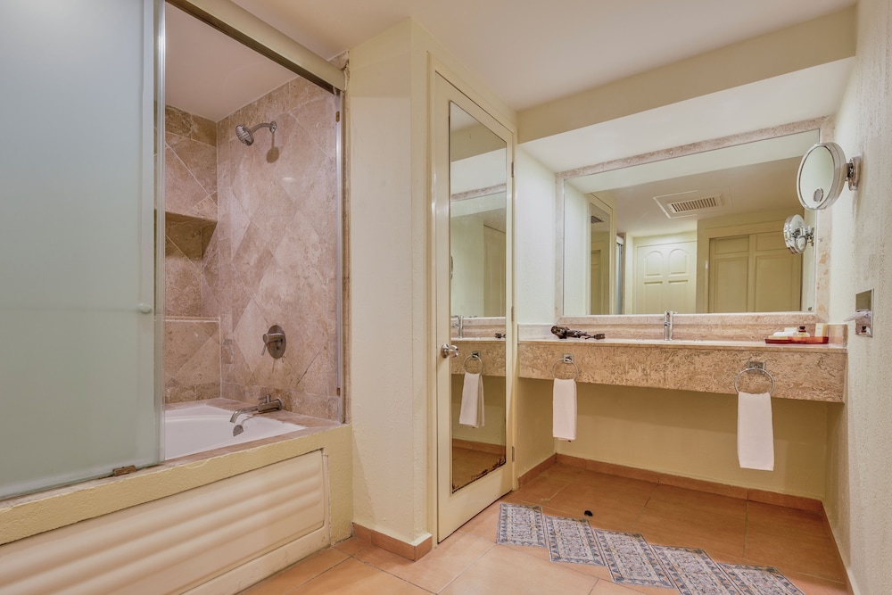 Fiesta Americana Cancun Villas — Hotel rooms in Cancun, Quintana Roo