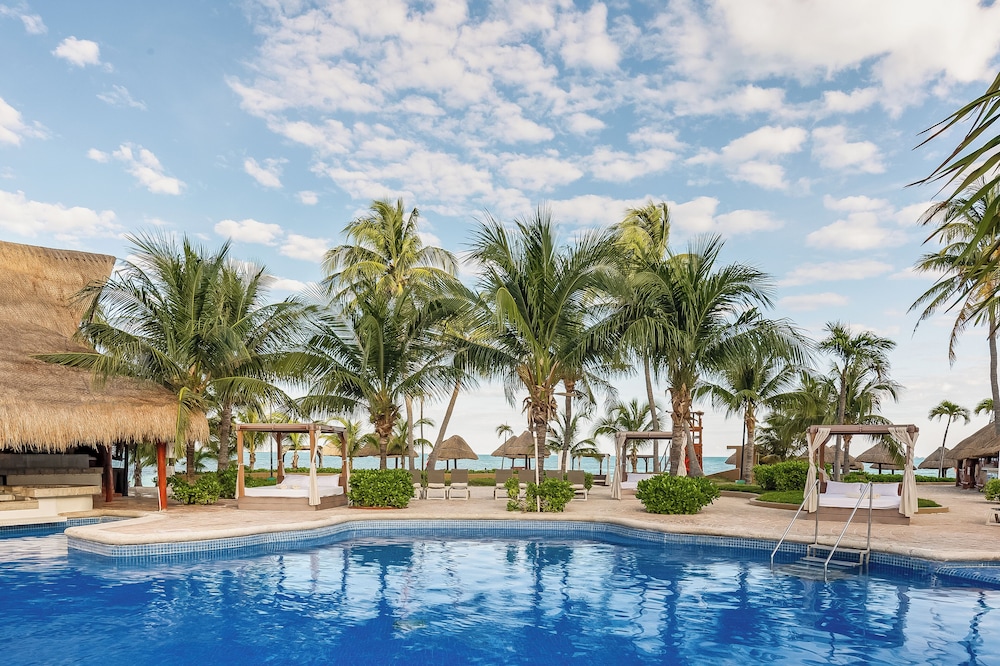 Fiesta Americana Cancun Villas — Swimming pool in Cancun, Quintana Roo
