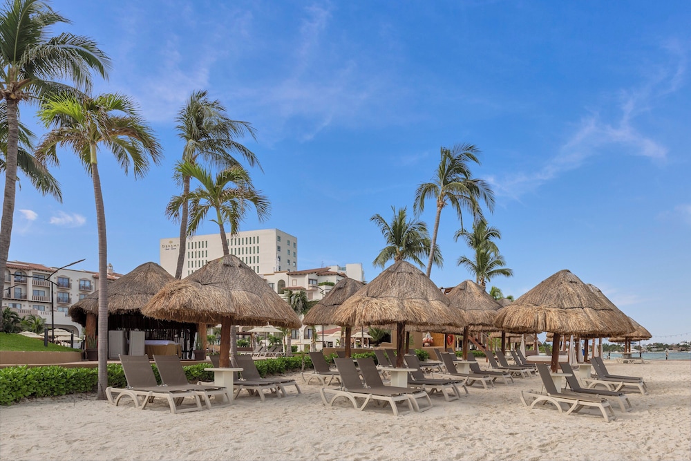 Fiesta Americana Cancun Villas — Beach in Cancun, Quintana Roo
