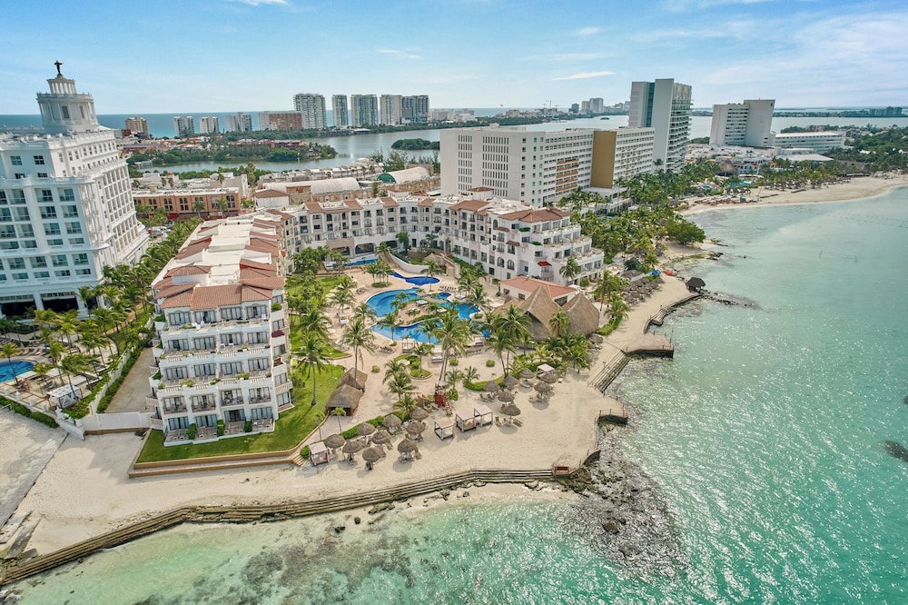 Fiesta Americana Cancun Villas — Beach in Cancun, Quintana Roo