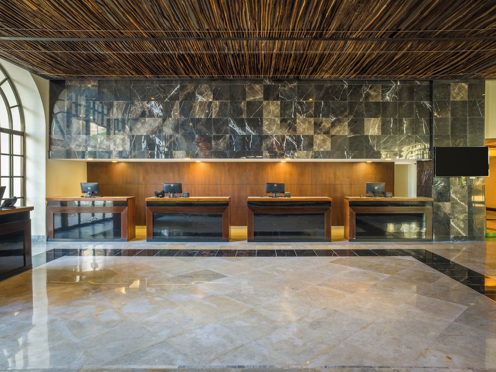 Fiesta Americana Cancun Villas — Hotel building in Cancun, Quintana Roo