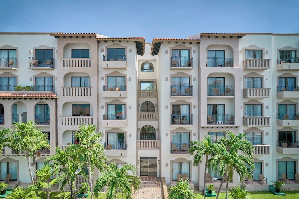 Fiesta Americana Cancun Villas — Hotel building in Cancun, Quintana Roo