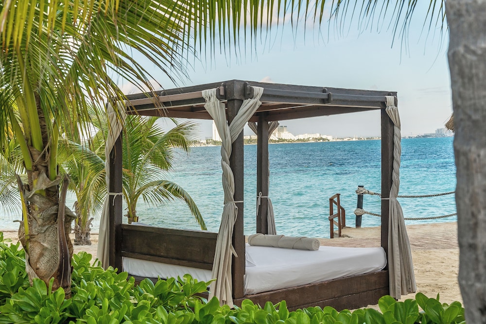 Fiesta Americana Cancun Villas — Beach in Cancun, Quintana Roo