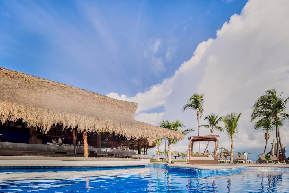 Fiesta Americana Cancun Villas — Restaurant & bars in Cancun, Quintana Roo