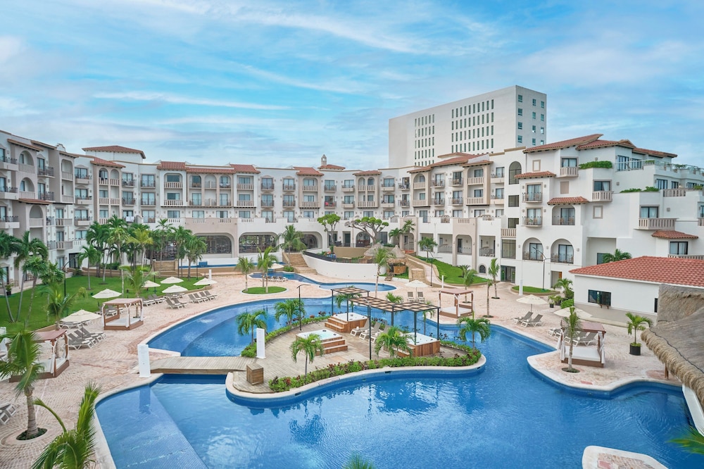 Fiesta Americana Cancun Villas — Swimming pool in Cancun, Quintana Roo