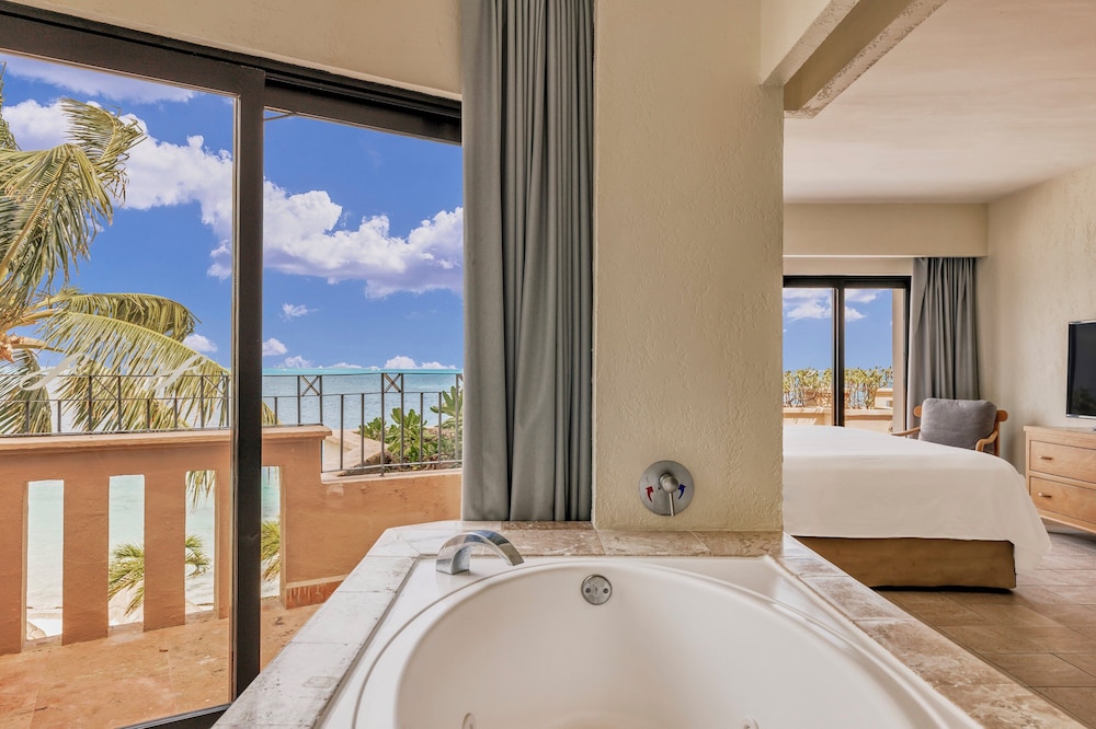 Fiesta Americana Cancun Villas — Hotel rooms in Cancun, Quintana Roo