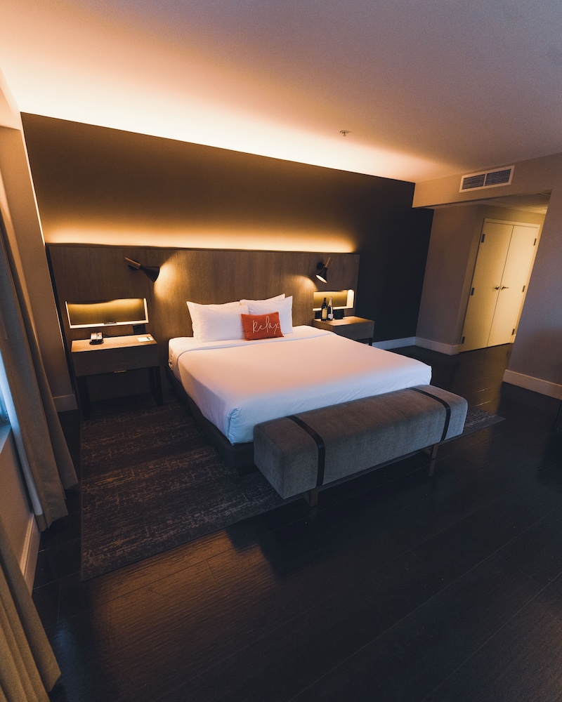 The Delaney Hotel — Hotel rooms in Orlando, Florida