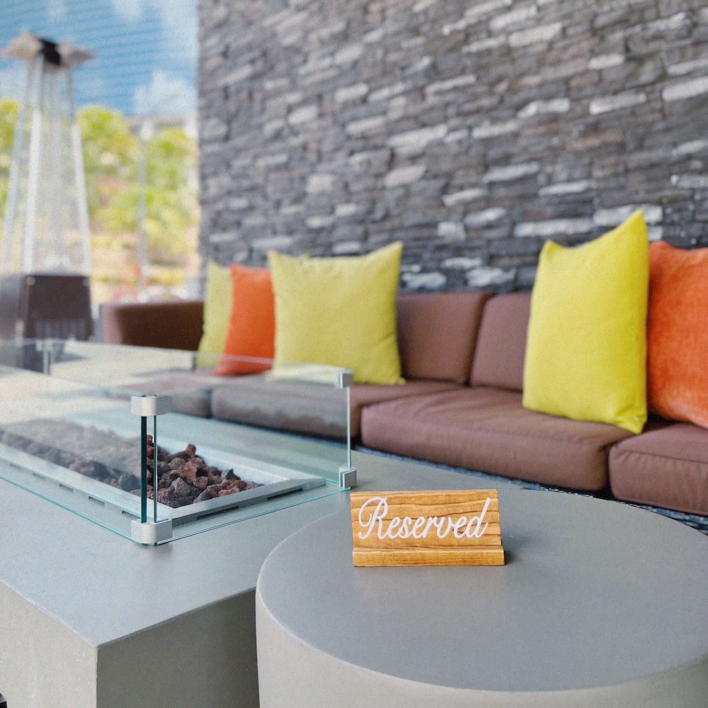 The Delaney Hotel — Restaurant & bars in Orlando, Florida