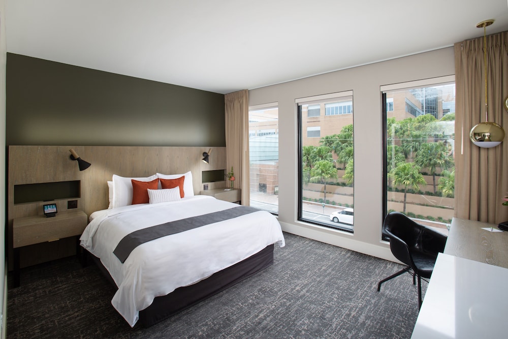 The Delaney Hotel — Hotel rooms in Orlando, Florida