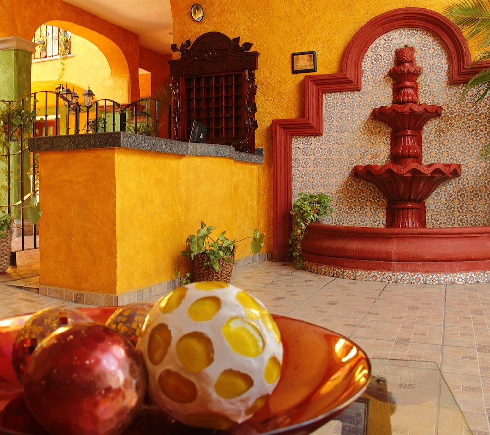 Hotel Hacienda Del Caribe — Hotel building in Playa del Carmen, Quintana Roo