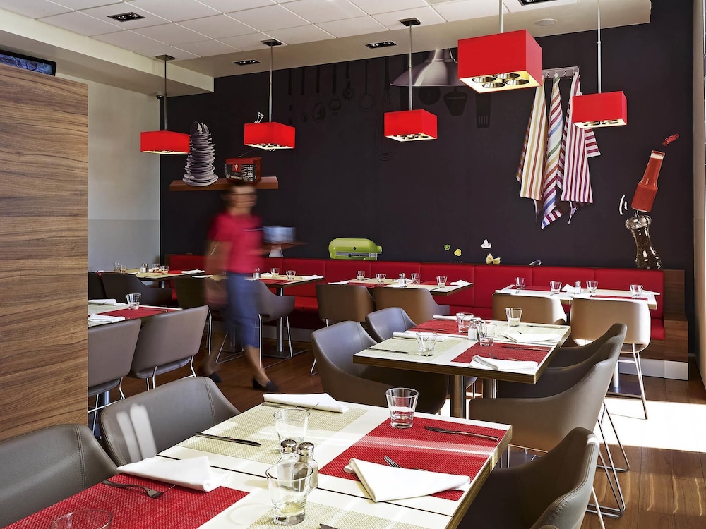 ibis Milano Malpensa Aeroporto — Restaurant & bars in Cardano al Campo, Lombardy