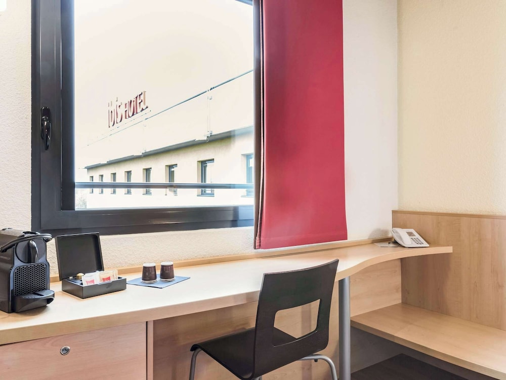 ibis Milano Malpensa Aeroporto — Hotel rooms in Cardano al Campo, Lombardy