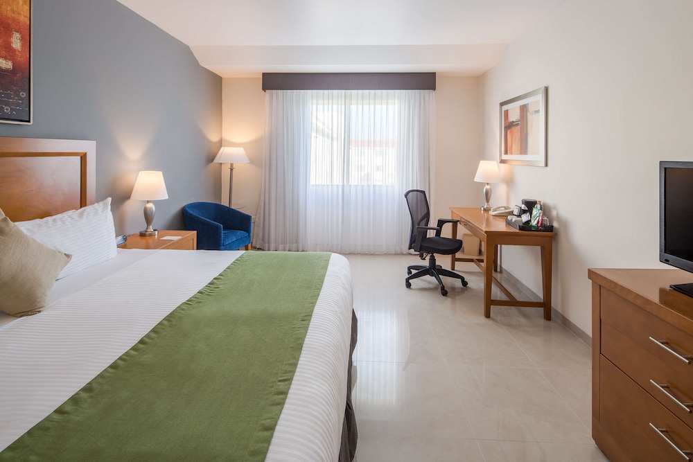 Courtyard by Marriott Playa del Carmen — Hotel rooms in Playa del Carmen, Quintana Roo