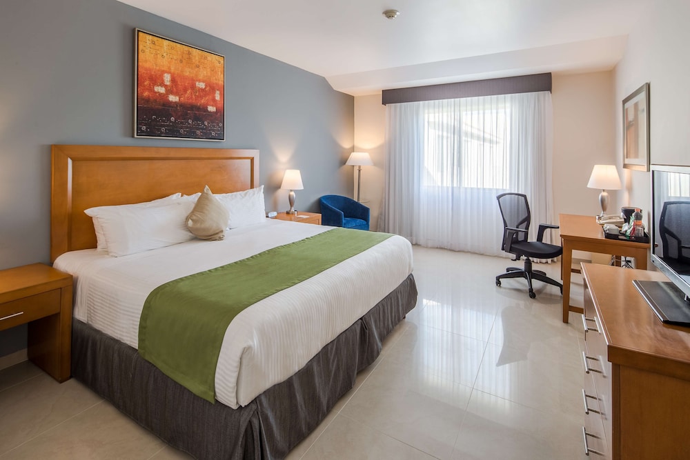 Courtyard by Marriott Playa del Carmen — Hotel rooms in Playa del Carmen, Quintana Roo