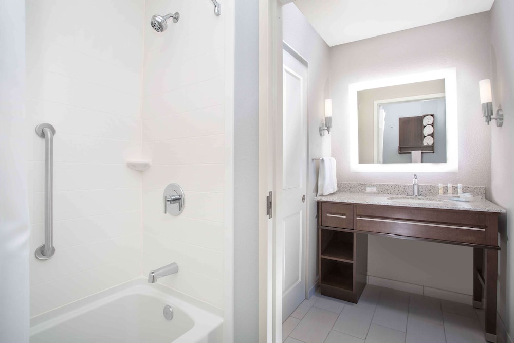 Homewood Suites by Hilton Las Vegas City Center — Hotel rooms in Las Vegas, Nevada