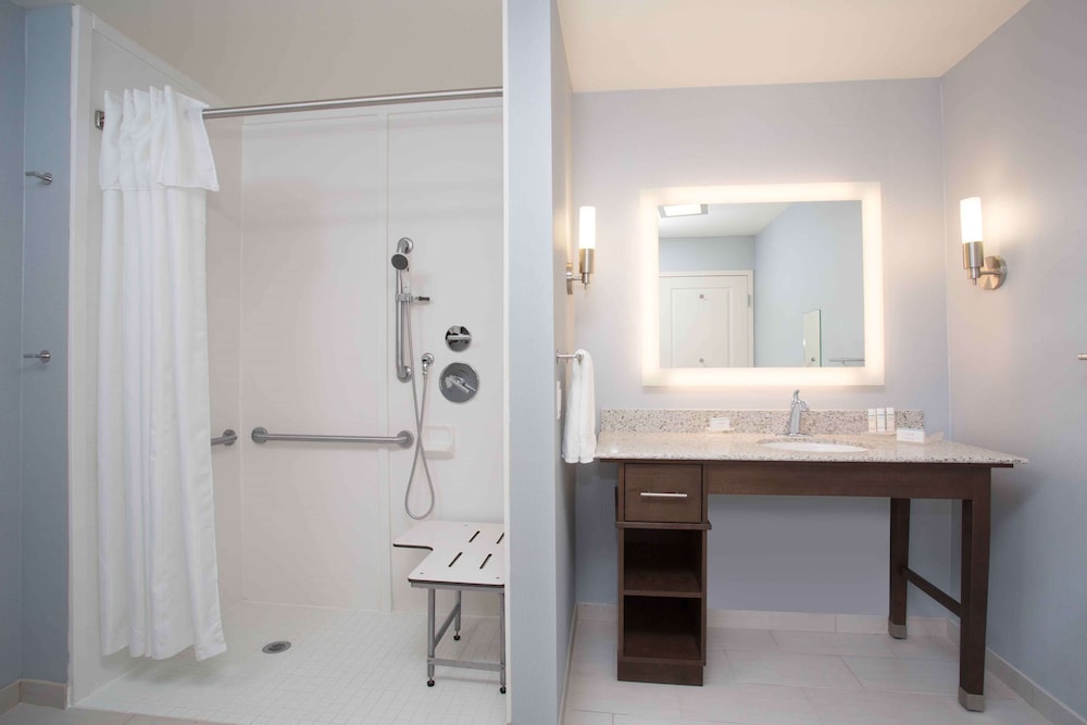 Homewood Suites by Hilton Las Vegas City Center — Hotel rooms in Las Vegas, Nevada