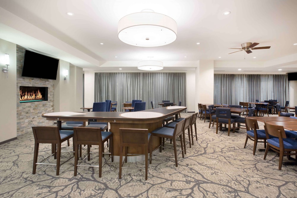 Homewood Suites by Hilton Las Vegas City Center — Restaurant & bars in Las Vegas, Nevada