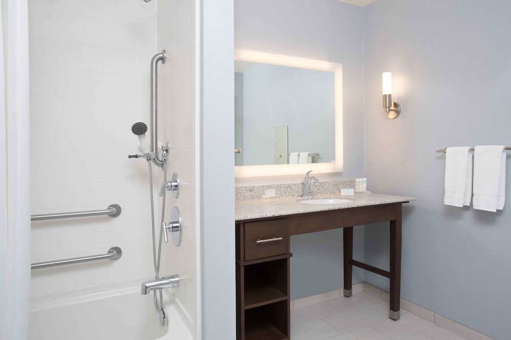 Homewood Suites by Hilton Las Vegas City Center — Hotel rooms in Las Vegas, Nevada