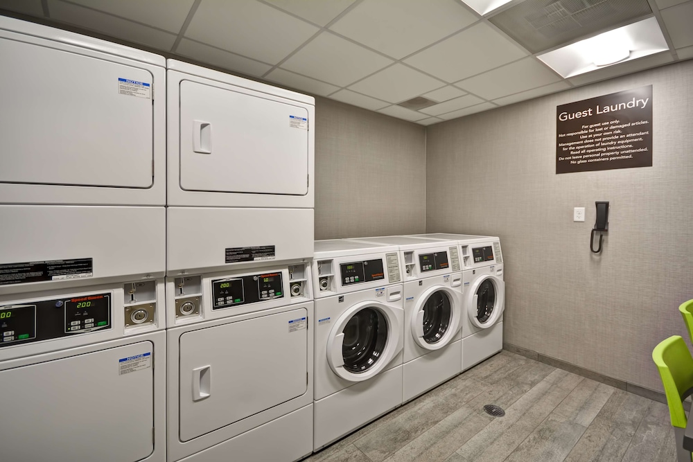 Homewood Suites by Hilton Las Vegas City Center — Hotel building in Las Vegas, Nevada