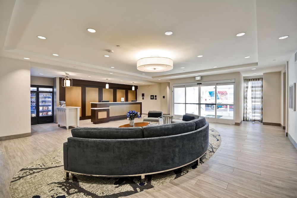 Homewood Suites by Hilton Las Vegas City Center — Hotel building in Las Vegas, Nevada